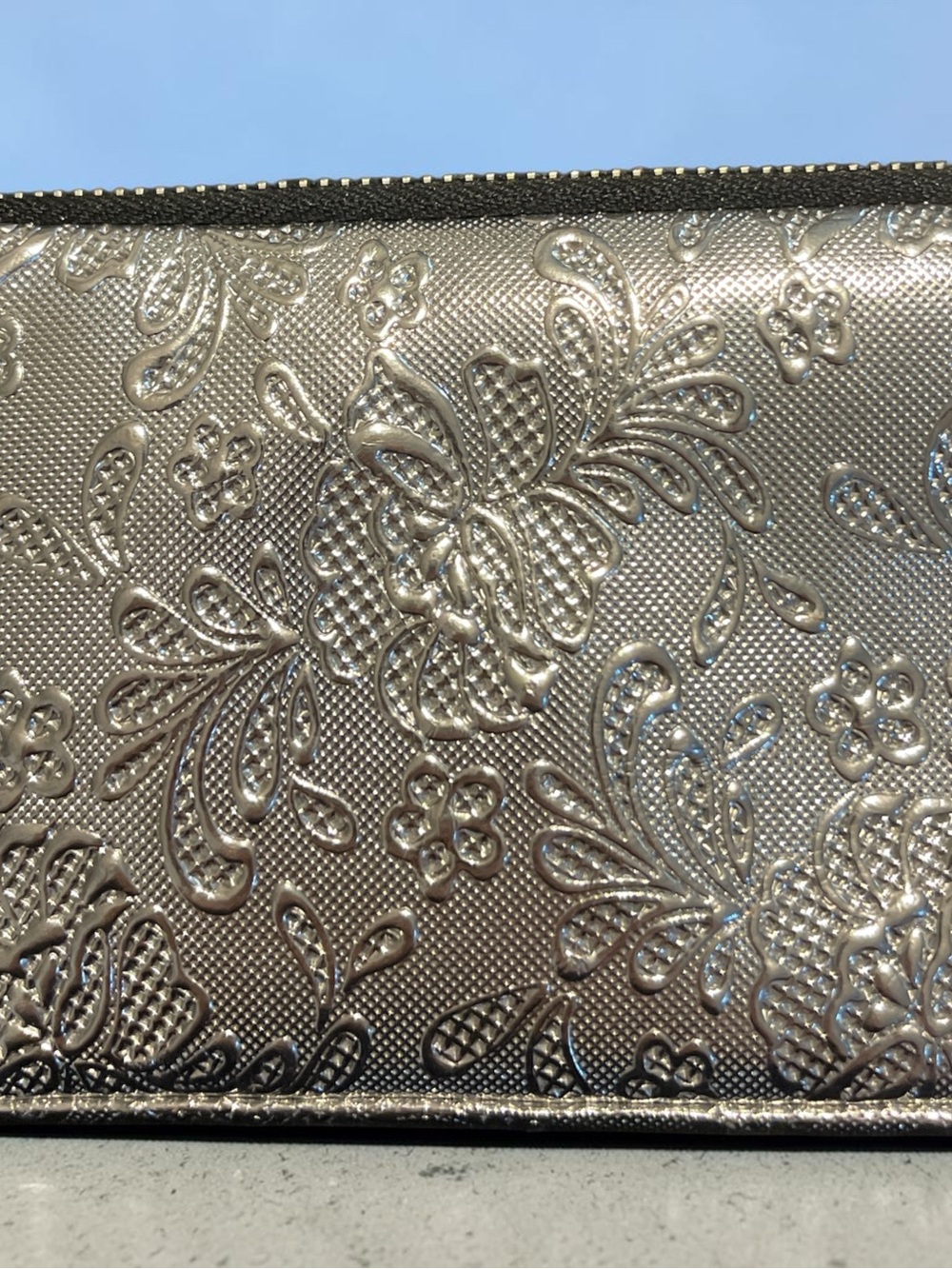 Bandolier Silver Embossed Floral Pouch - never used - Picture 2 of 6